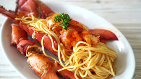 lobster-spaghetti-with-shrimp-egg