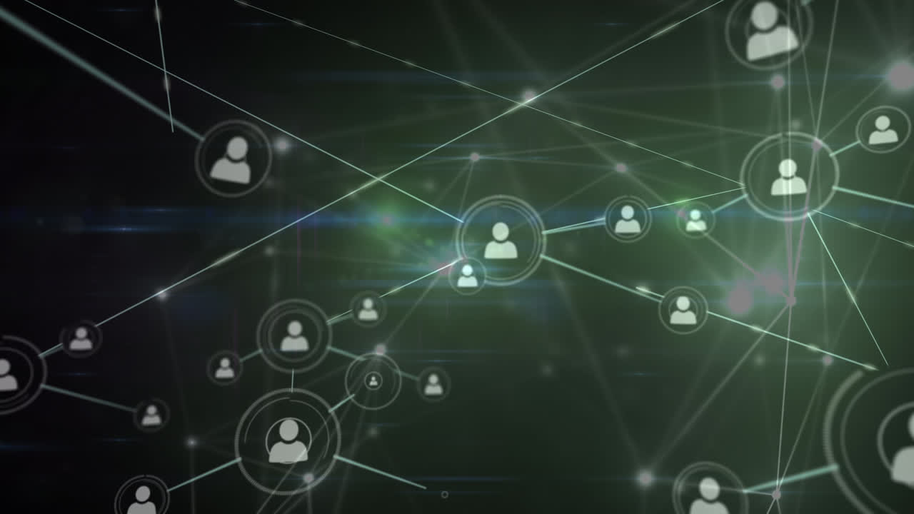 animación de la placa de circuitos de la computadora y la red de conexiones con las personas iconos