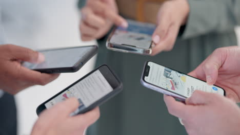 gente de negocios, primer plano y teléfono inteligente