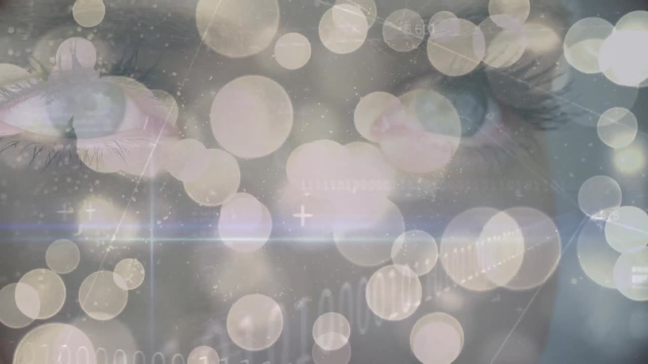 빛의 반 ⁇ 이는 반점과 여성 눈의 근접에 대한 데이터 처리