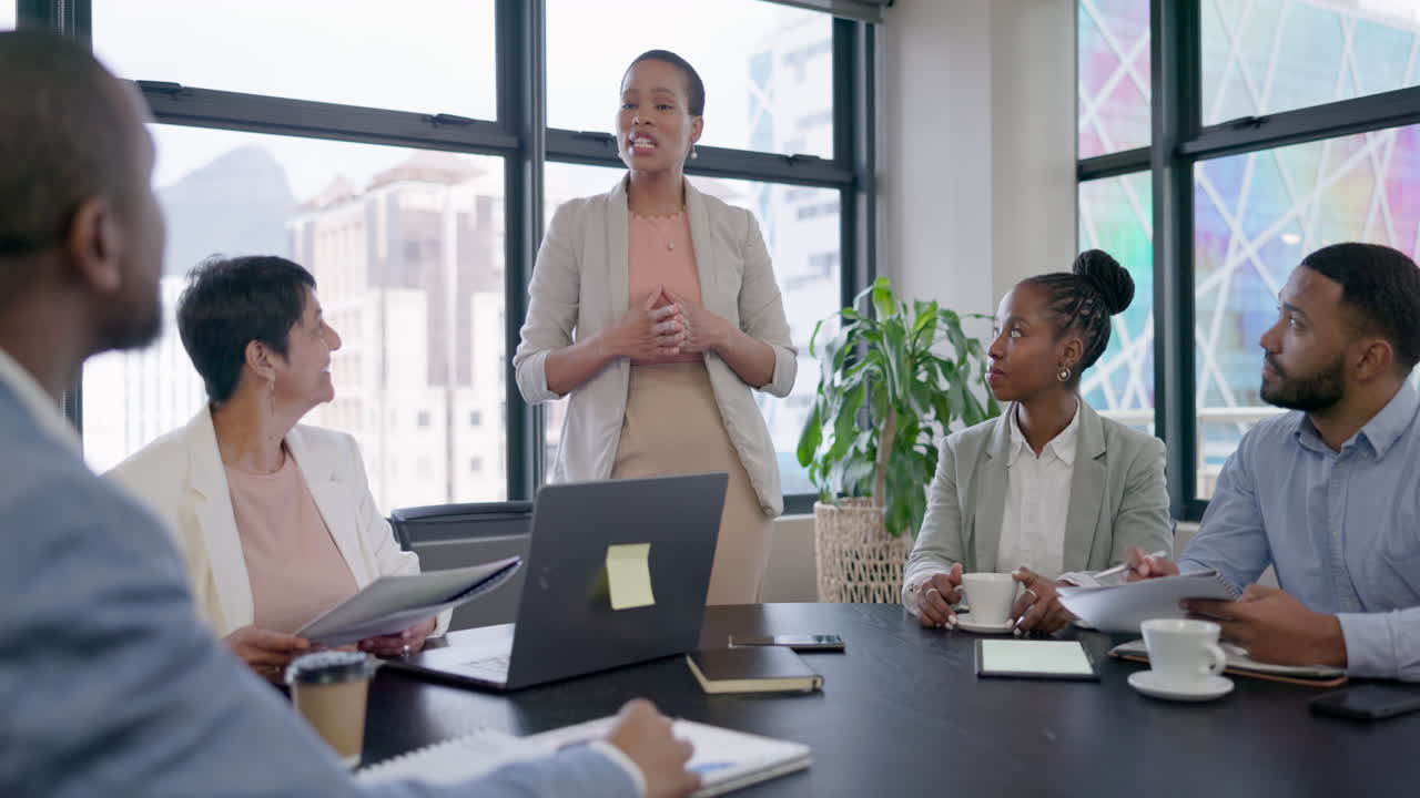 Teamwork, business people or black woman teaching
