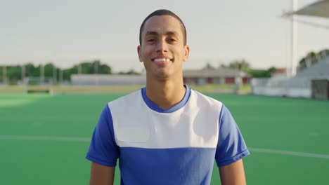 Hockey-player-looking-at-camera