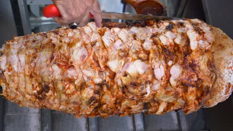 preparing shawarma