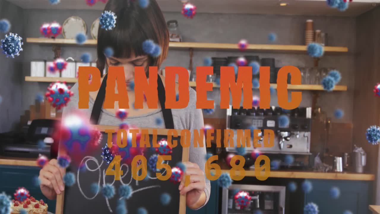 마크로 코로나19 세포의 애니메이션이 행복한 백인 여성 요리사가 열린 표지를 들고 떠다니고 있습니다.