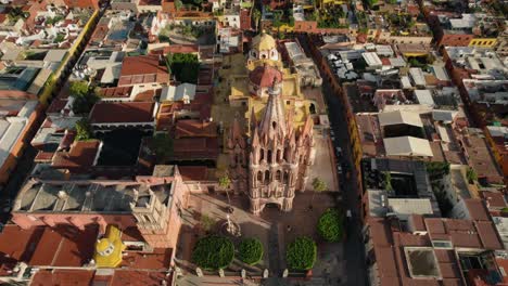 drone de toma aérea sobre san miguel de allende