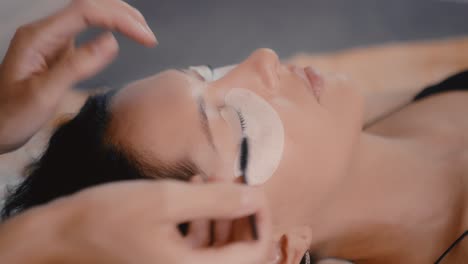 eyelash extensions application
