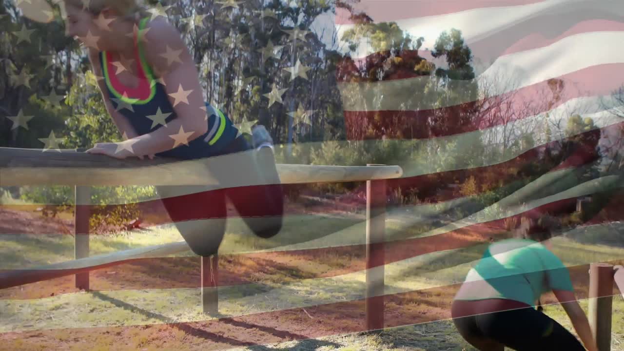 장애물 코스를 달리는 여자 운동 선수 들