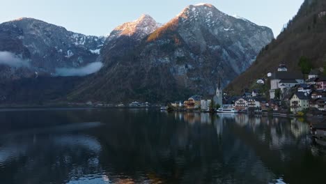 Wide-establishing-shot-of-Hallstatt-Austria-in-upper-Austria