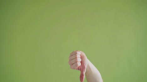 thumbs up and thumbs down