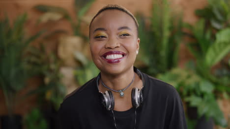 portrait-of-confident-african-american-woman-laughing-enjoying-lifestyle-successful-teenage-student-girl-wearing-trendy-fashion-slow-motion-real-people-series