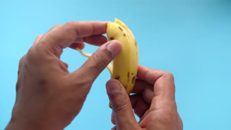 peeling a banana