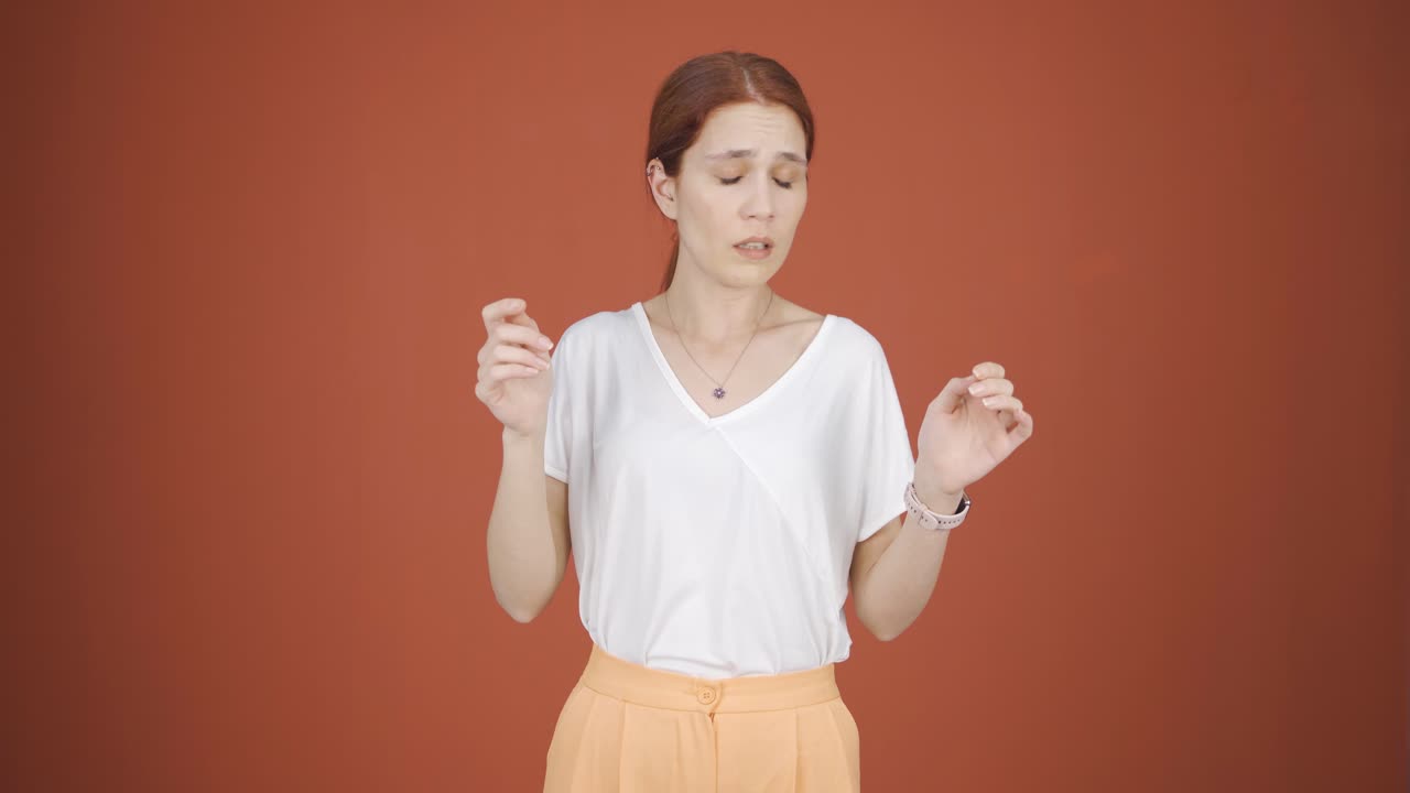 재채기하는 여자, 환자.