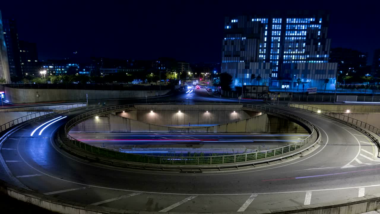 cinemagraph de la rotonda por encima de la autopista. el lapso de tiempo