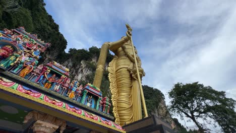 batu caves murugan statue kuala lumpur malaysia tamil nadu sri lanka religious statue