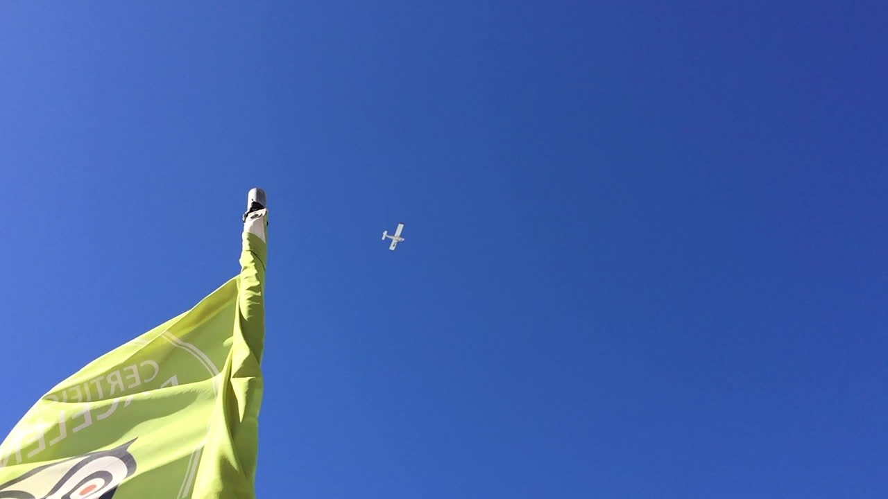 Plane over Santa Cruz' beach