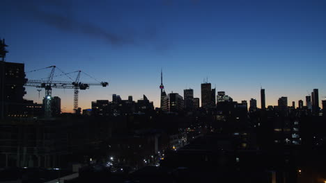 Skyline-Von-Toronto-Im-Morgengrauen-Im-Herbst