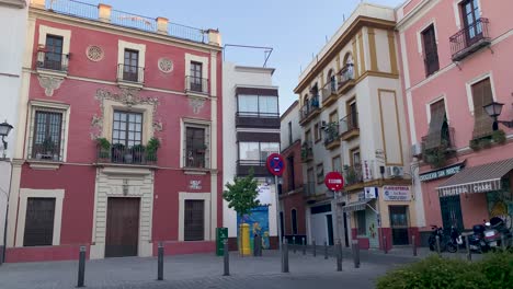 Platz-San-Marcos-In-Sevilla-In-Der-Abenddämmerung