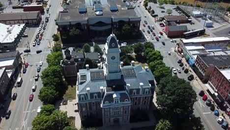 Historic-Downtown-Building-in-City-of-Noblesville,-Indiana,-USA