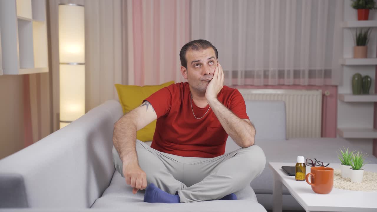 Uomo annoiato