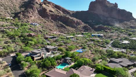 wealthy community with mansions in mountainside