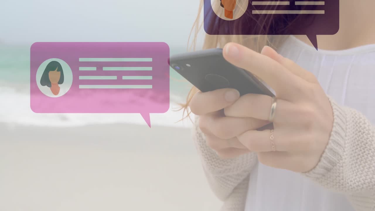 animación de iconos de redes sociales con burbujas de habla sobre una mujer caucásica que usa un teléfono inteligente