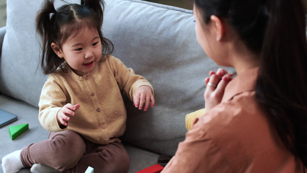 그녀의 아기와 엄마