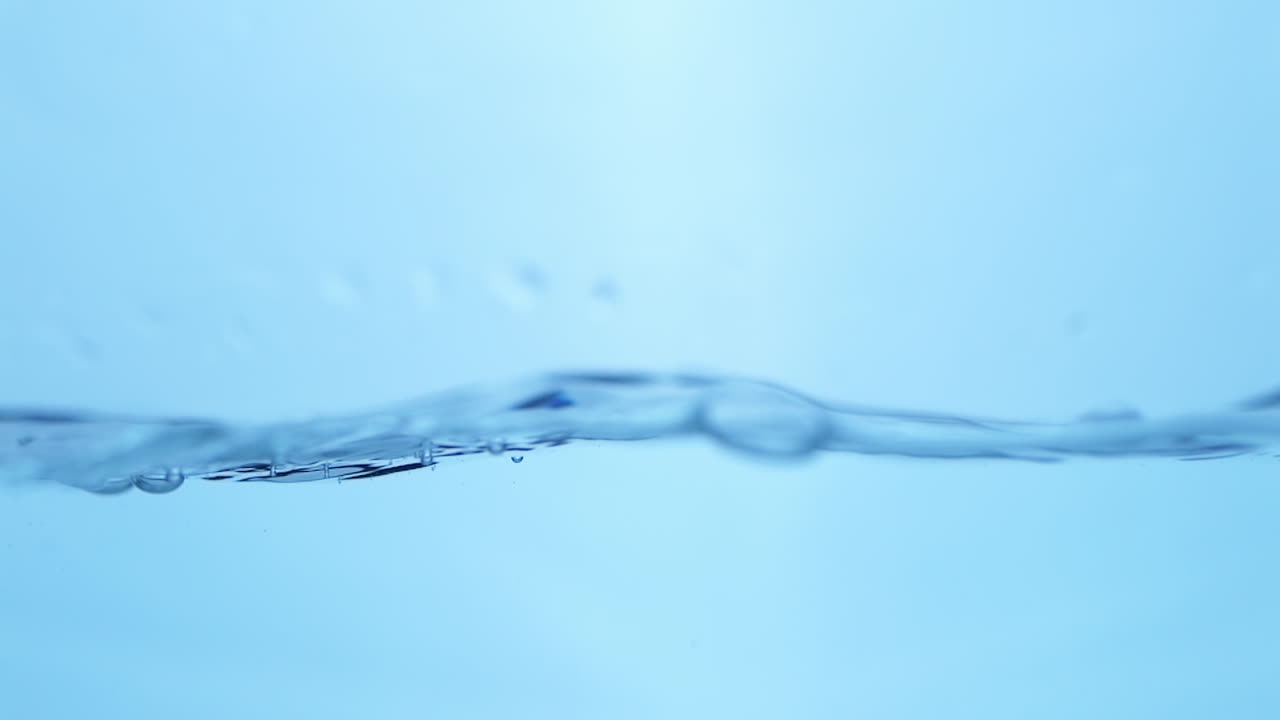 Close-up of a Water Wave
