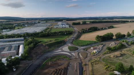 Der-Bau-Eines-Kreisverkehrs,-Der-Den-Güterverkehr-Der-Stadt-Zwittau-Entlasten-Soll