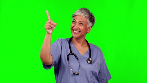 pantalla verde, mujer feliz y doctor sénior