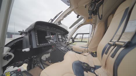 interior de la campana 429 helicóptero. vista en primera persona