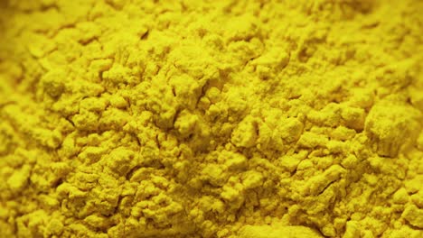 video de primer plano del polvo amarillo con espacio para copiar