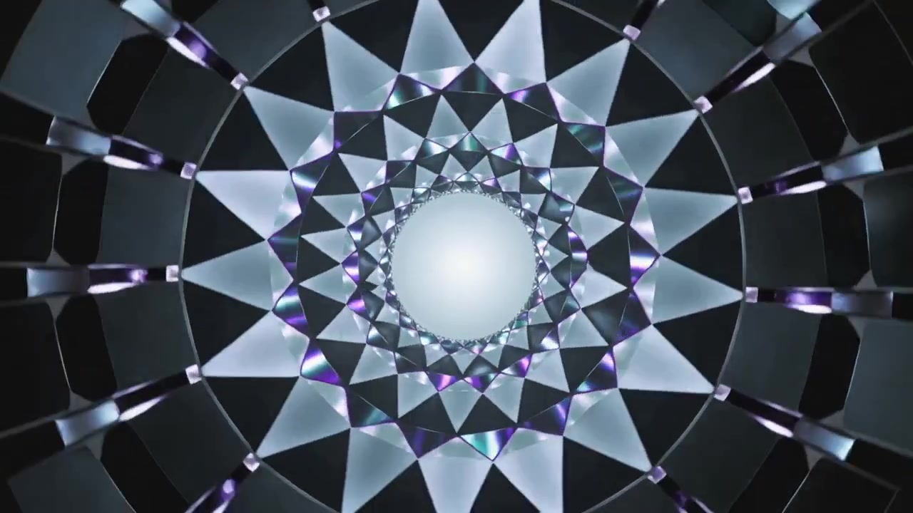 Fasci di luce rosa che si estendono, guidando un tunnel sfaccettato ad anelli che si chiude in un'orbita centrale, creando bagliori viola e ciano.