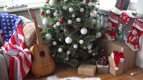 Bandera-Americana-Y-árbol-De-Navidad.-Tarjeta-De-Felicitación.