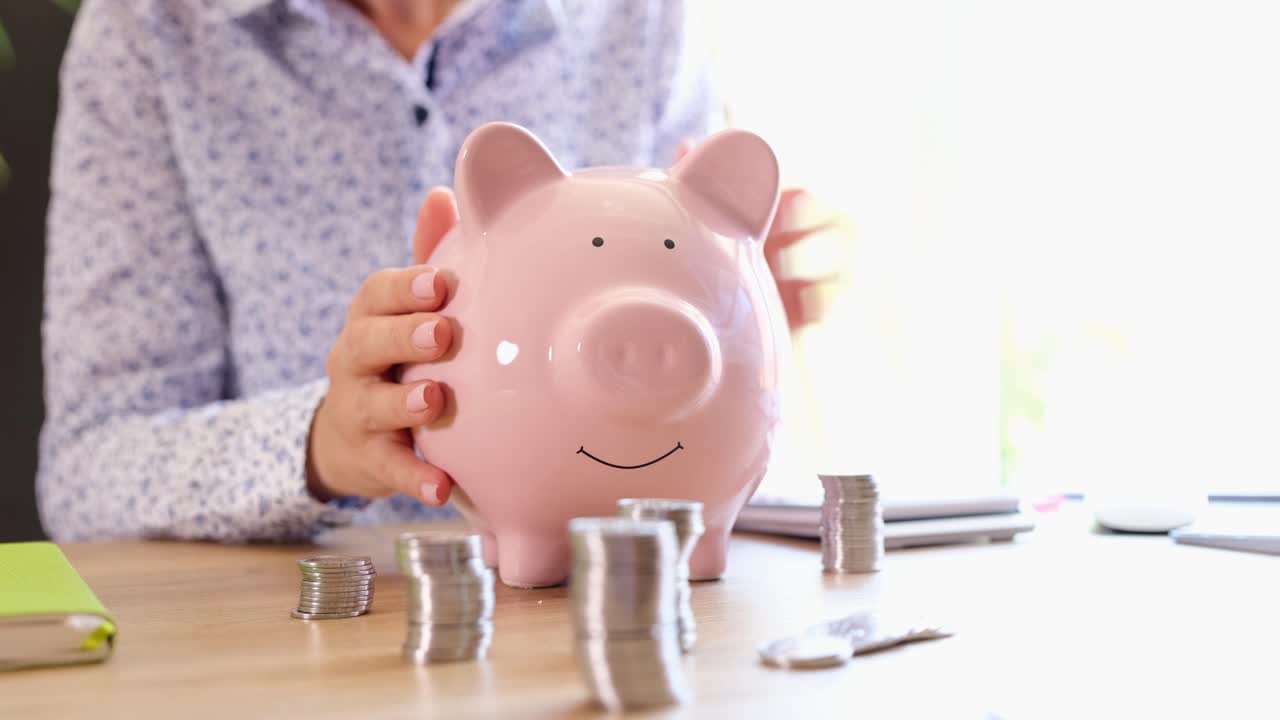 Ahorrar dinero con una alcancía