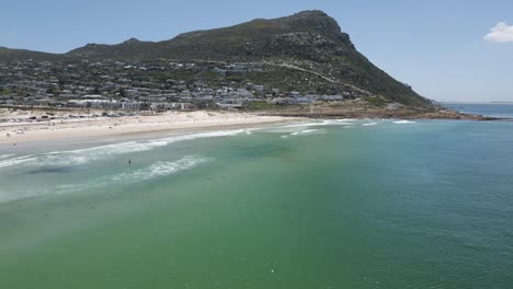 Glencairn-beach,-false-bay-in-the-southern-peninsula