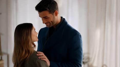 una pareja enamorada.