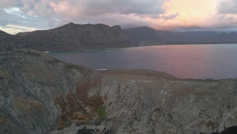 Un-Paso-Elevado-De-La-Isla-Manana-O-La-Isla-Conejo-En-Hawaii