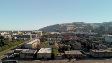 vista panorámica de la ciudad de salt lake en un día soleado