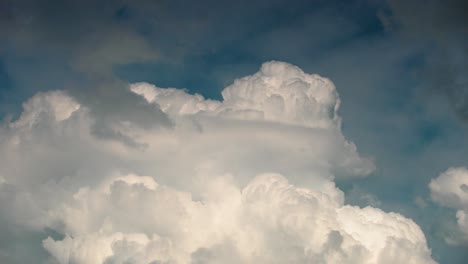 el paisaje dramático de las nubes