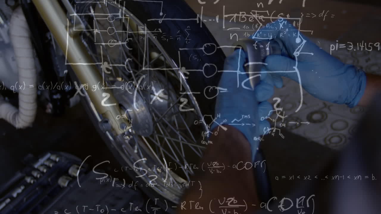 워크에서 백인 남성 기계학자에 대한 수학적 방정식의 애니메이션