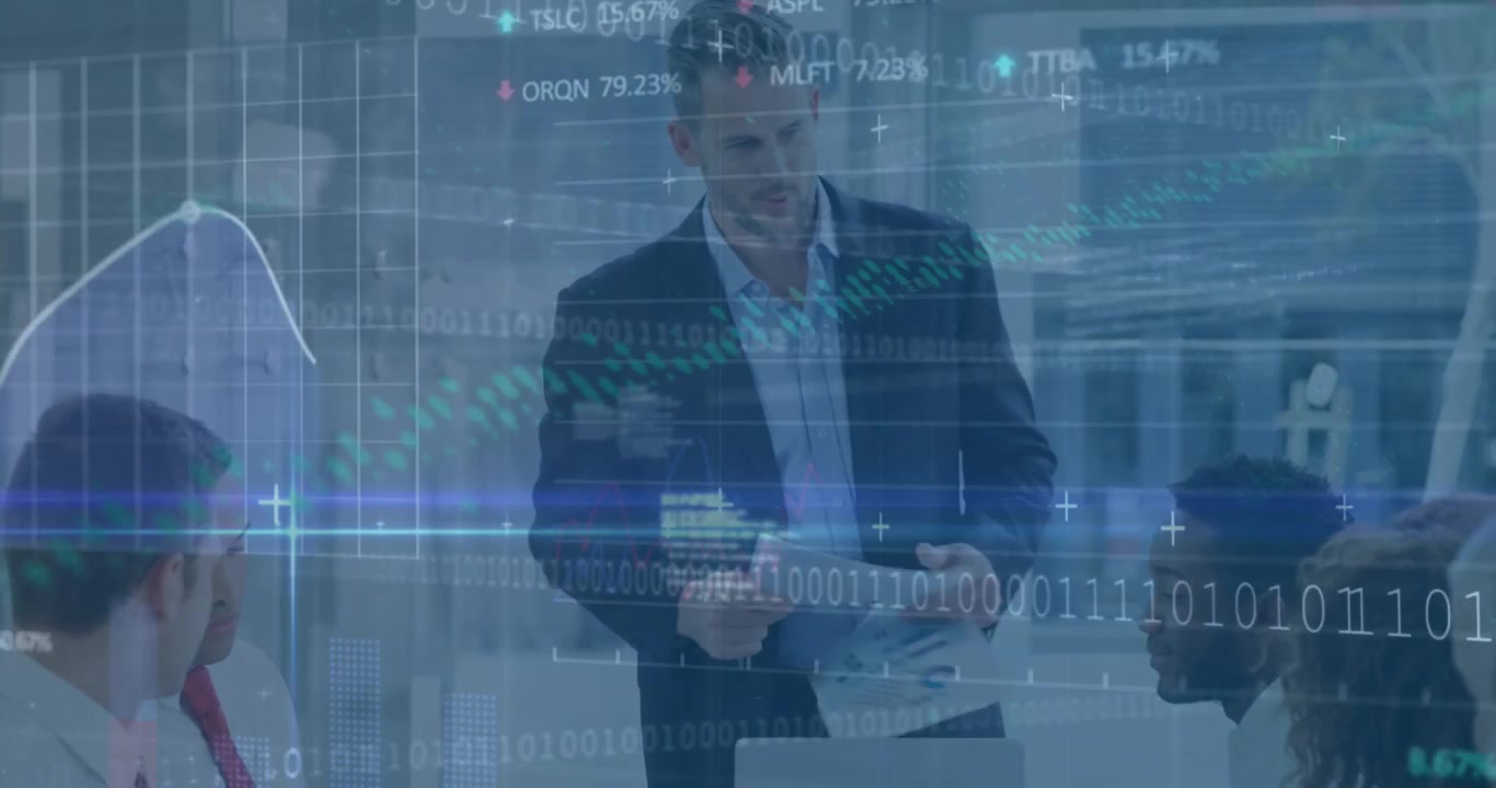 Animazione di elaborazione dati finanziari su un uomo d'affari caucasico che consegna documenti ai suoi colleghi