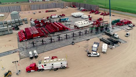 drone shot reveals the operation of this high tech directional fracking site being powered by natural gas.