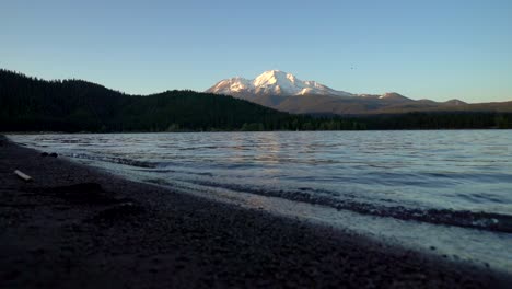 Slow-motion-footage-of-the-view-of-Mt-Shasta-from-Lake-Siskiyou