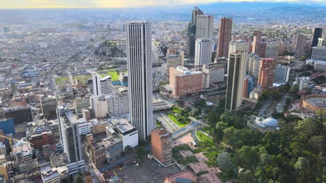 Aerial-view-of-office-buildings-in-Bogotá,-Colombia