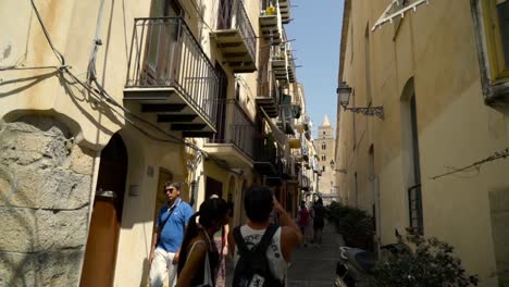 narrow alleyway in an italian town