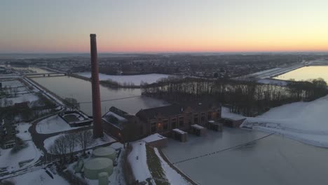 Colorful-sky-in-morning-at-Woudagemaal-in-Friesland,-water-pumping-station