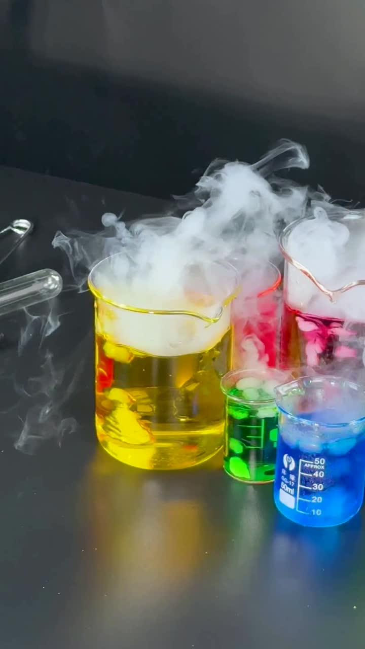 experimento de reacción química de colores