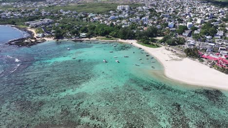 Playa-De-Flic-En-Flac-En-Port-Louis-En-La-Isla-Mauricio-Mauricio