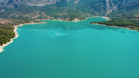 Vista-Aérea-De-Las-Hermosas-Aguas-Turquesas-De-Las-Gargantas-Del-Verdon