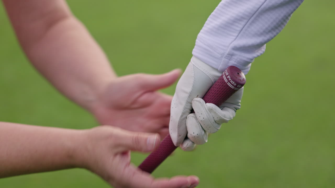 Golf grip and golfer